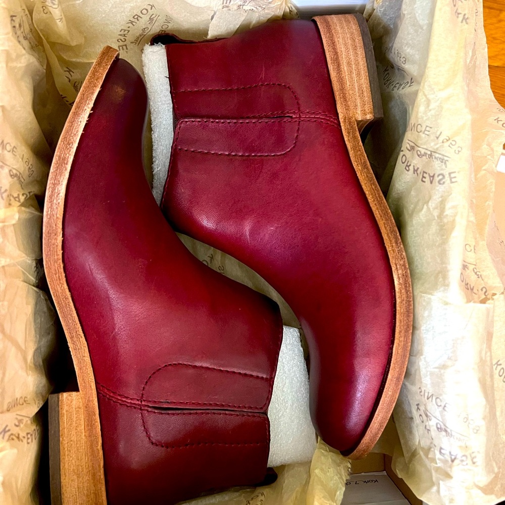 Kork-Ease red leather booties - Brand new!